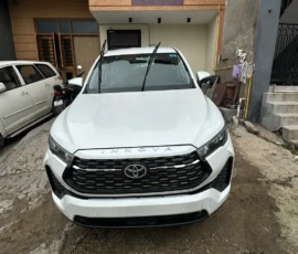innova-hycross-tour-car-udaipur
